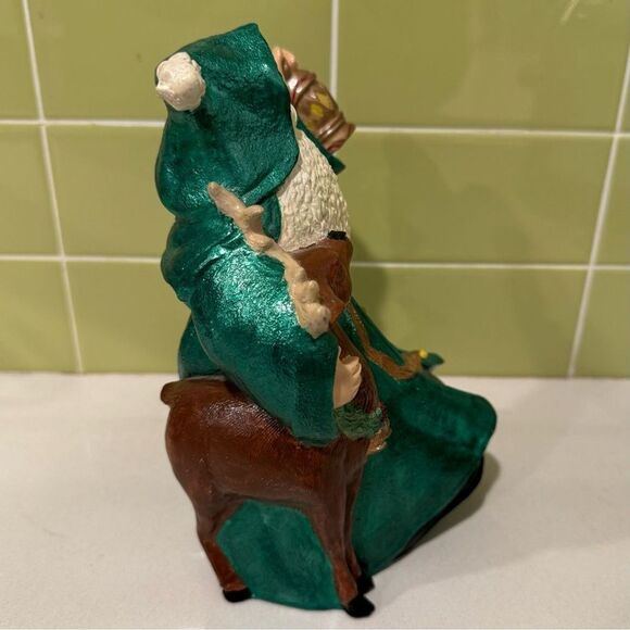 Vintage Hand Painted Ceramic Santa - Picture 4 of 7